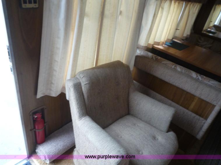 image for item 5609 1986 Fleetwood Prowler camper