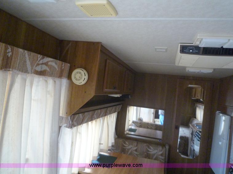 image for item 5609 1986 Fleetwood Prowler camper