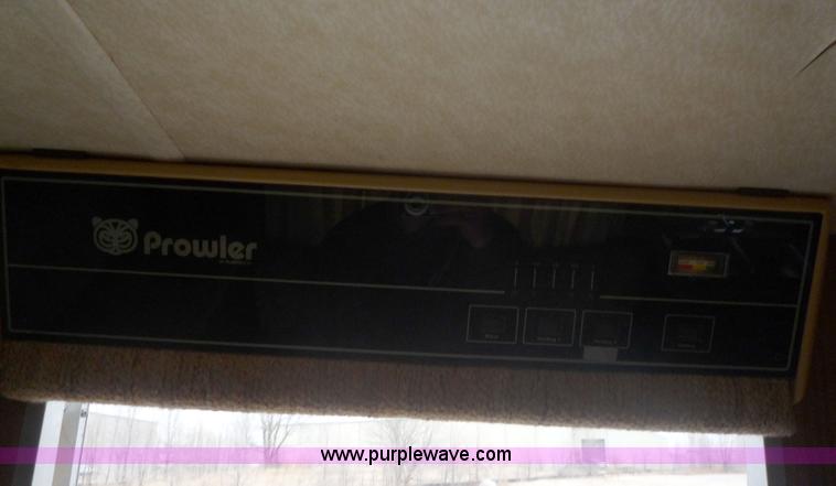 image for item 5609 1986 Fleetwood Prowler camper