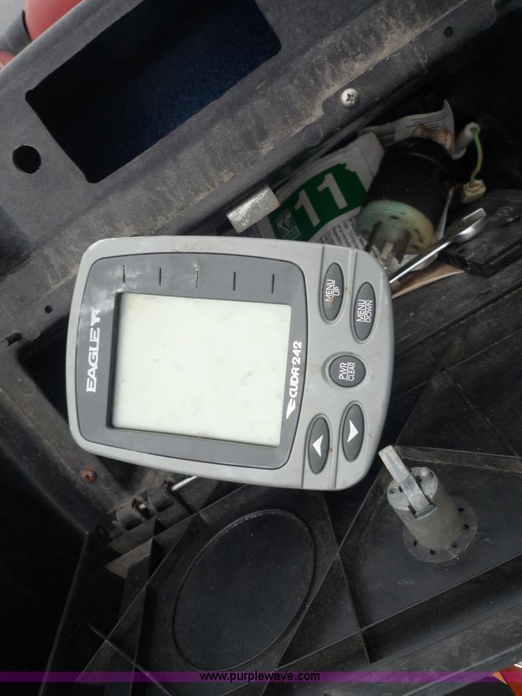 image for item 5610 1988 Bayliner boat