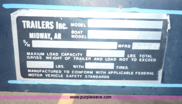 image for item 5610 1988 Bayliner boat