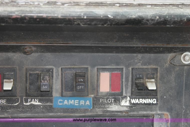 image for item 6534 1986 Thomas Built 3885 school bus