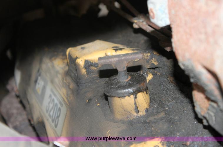 image for item 6534 1986 Thomas Built 3885 school bus