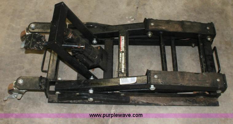 image for item 6555 Speedway motorcycle and ATV jack