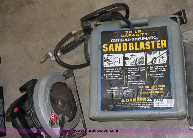 image for item 6556 Assorted tools