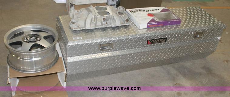 image for item 6557 Ultima truck toolbox