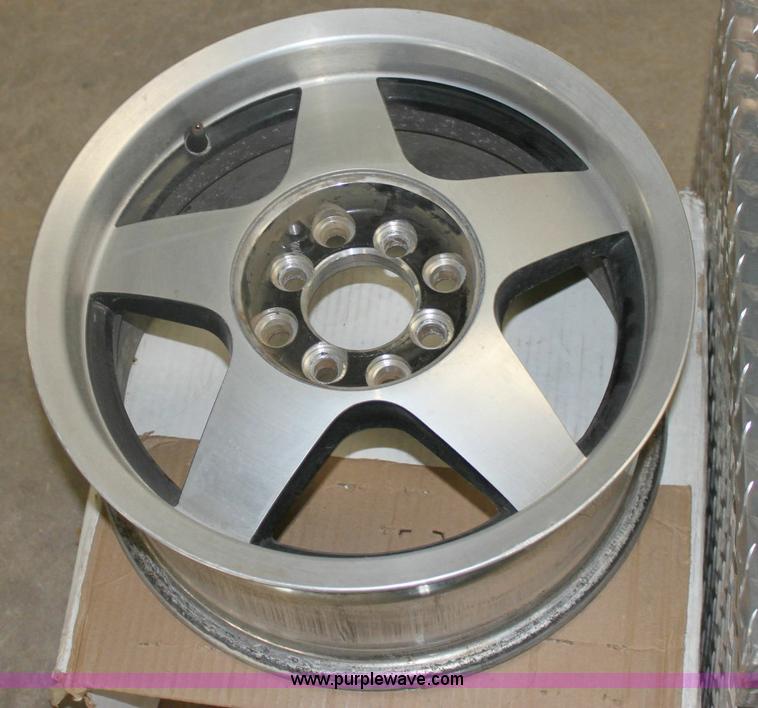 image for item 6557 Ultima truck toolbox