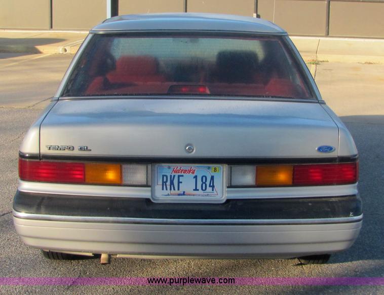 image for item 6766 1991 Ford Tempo