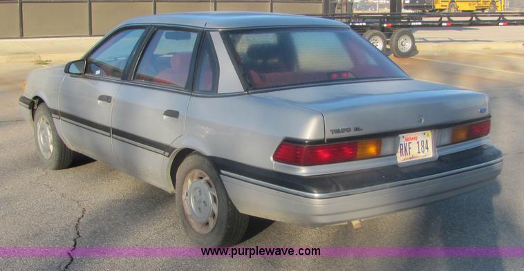 image for item 6766 1991 Ford Tempo
