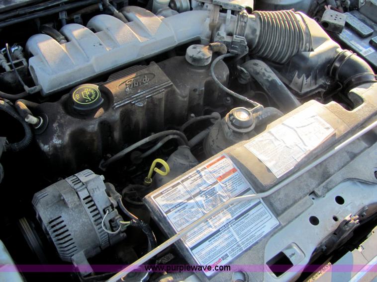 image for item 6766 1991 Ford Tempo