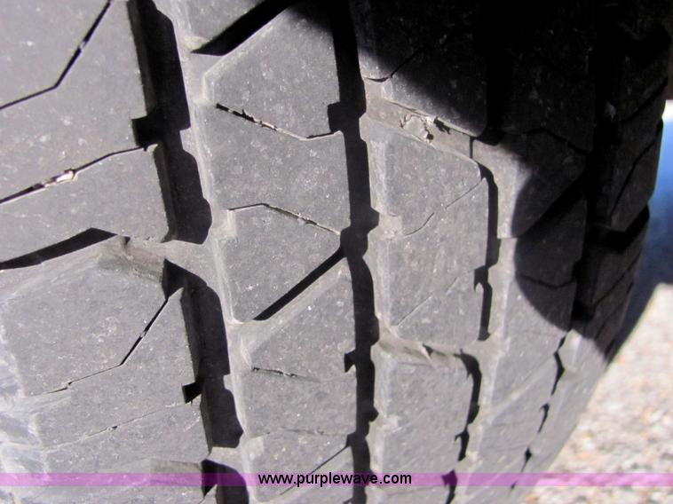 image for item 6766 1991 Ford Tempo