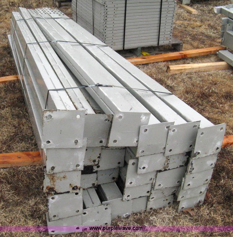 image for item 8092 Mezzanine