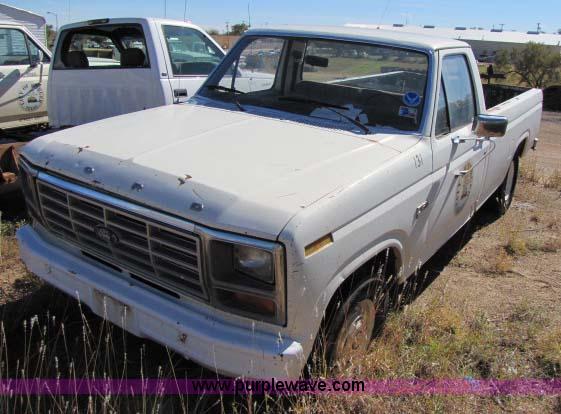 image for item 8248 1984 Ford F150 pickup