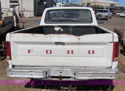 image for item 8248 1984 Ford F150 pickup