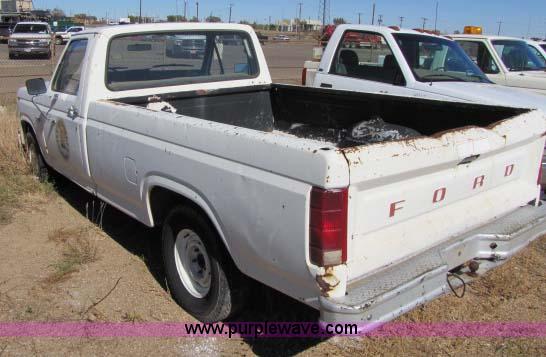 image for item 8248 1984 Ford F150 pickup