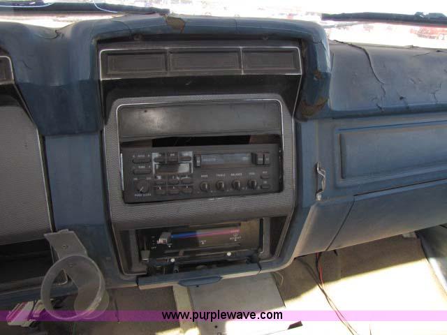 image for item 8248 1984 Ford F150 pickup