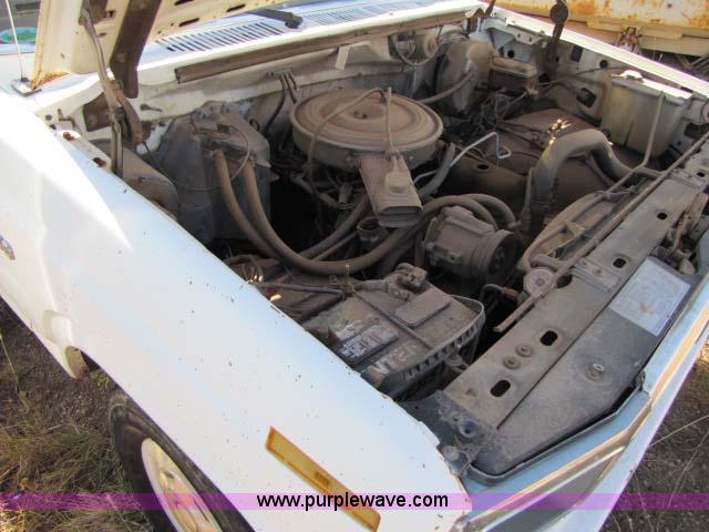 image for item 8248 1984 Ford F150 pickup