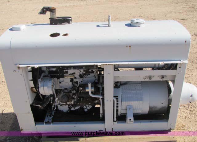 image for item 8285 Lincoln SA200 welder