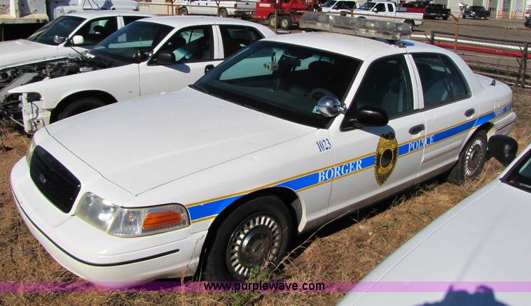 image for item 8307 1999 Ford Crown Victoria Police Interceptor