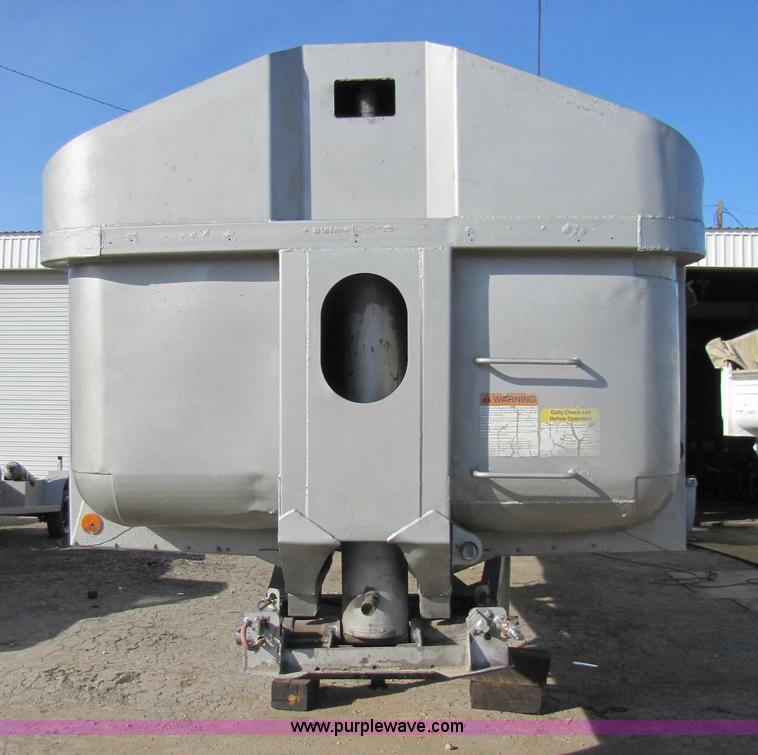 image for item 3519 1998 Clement LW3829 38' steel end dump trailer