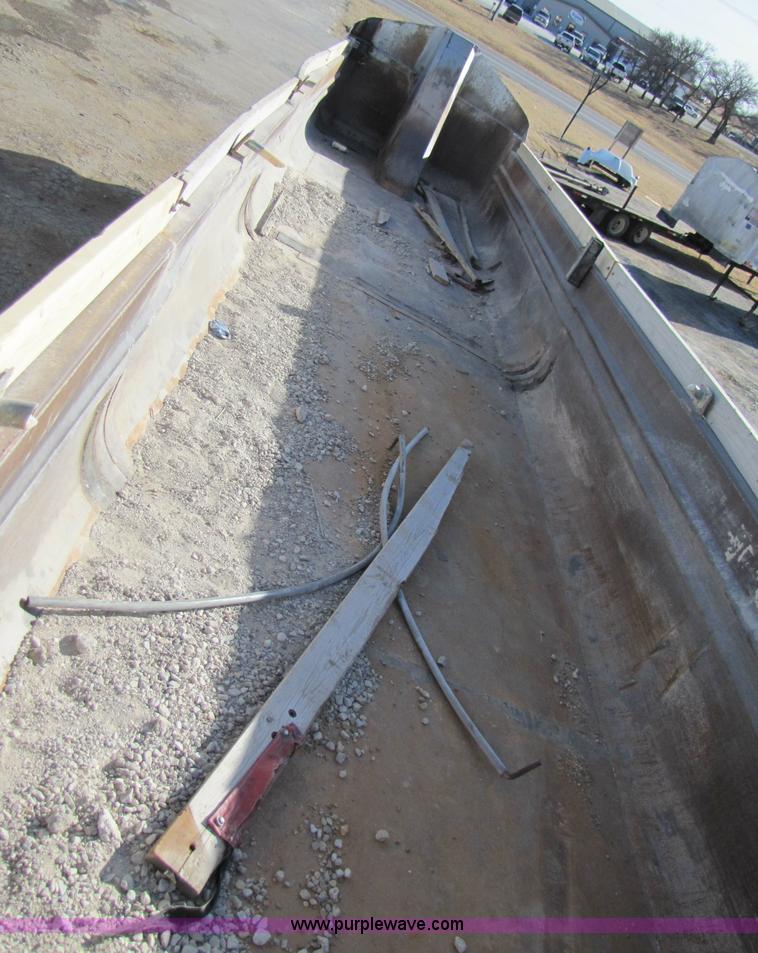 image for item 3519 1998 Clement LW3829 38' steel end dump trailer