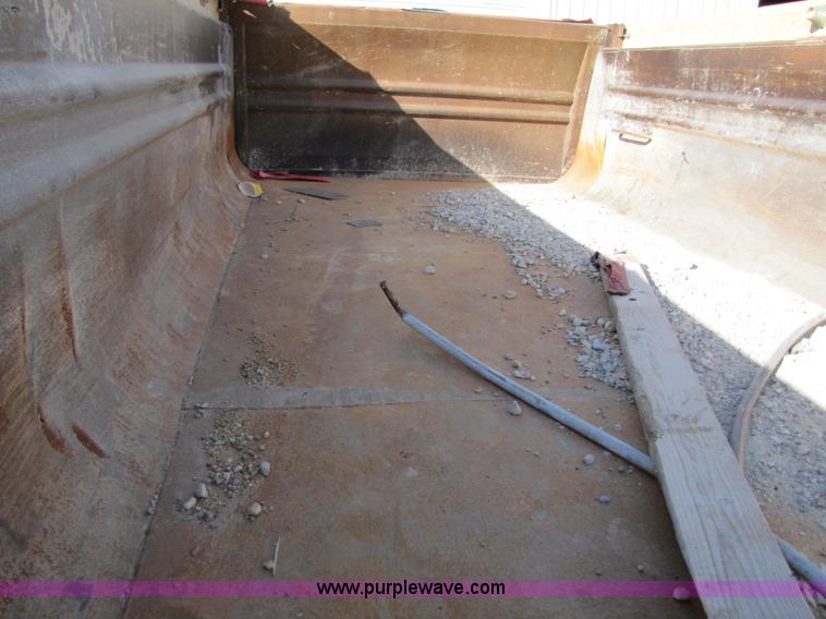 image for item 3519 1998 Clement LW3829 38' steel end dump trailer