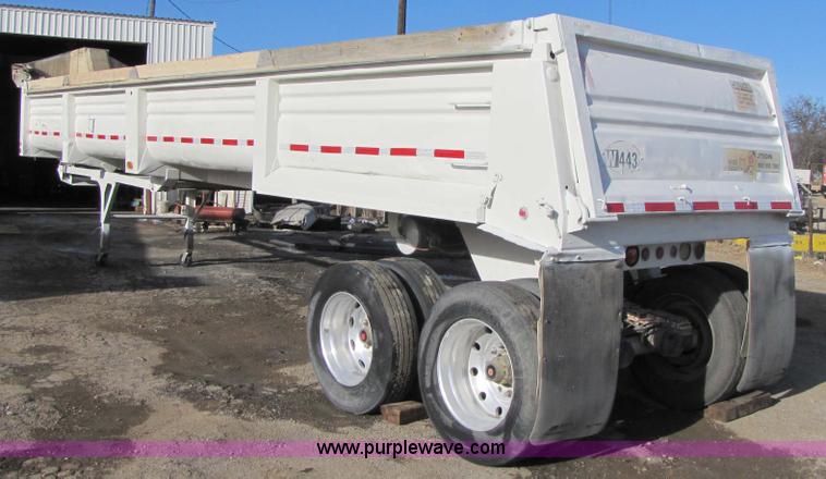 image for item 3520 1997 Clement LW3829 38' steel end dump trailer