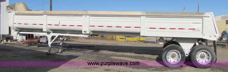 image for item 3520 1997 Clement LW3829 38' steel end dump trailer