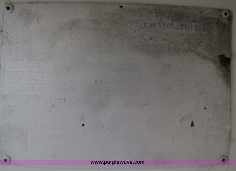 image for item 3520 1997 Clement LW3829 38' steel end dump trailer