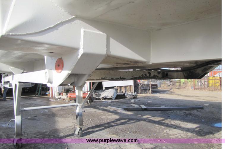 image for item 3520 1997 Clement LW3829 38' steel end dump trailer