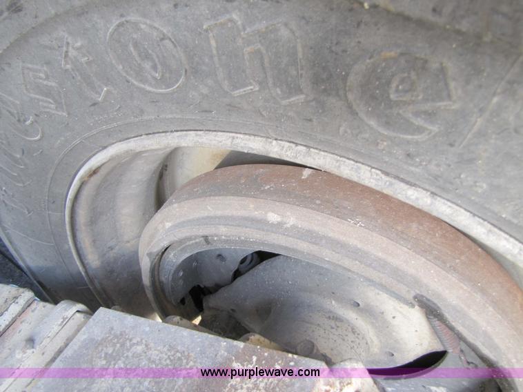 image for item 3520 1997 Clement LW3829 38' steel end dump trailer