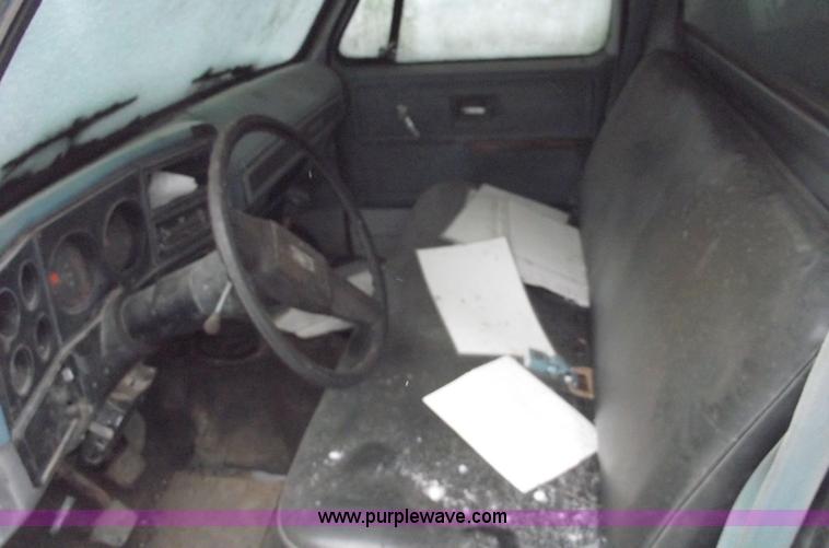 image for item 5456 1979 Chevrolet box truck