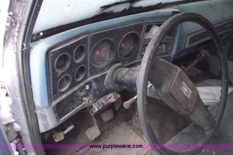 image for item 5456 1979 Chevrolet box truck