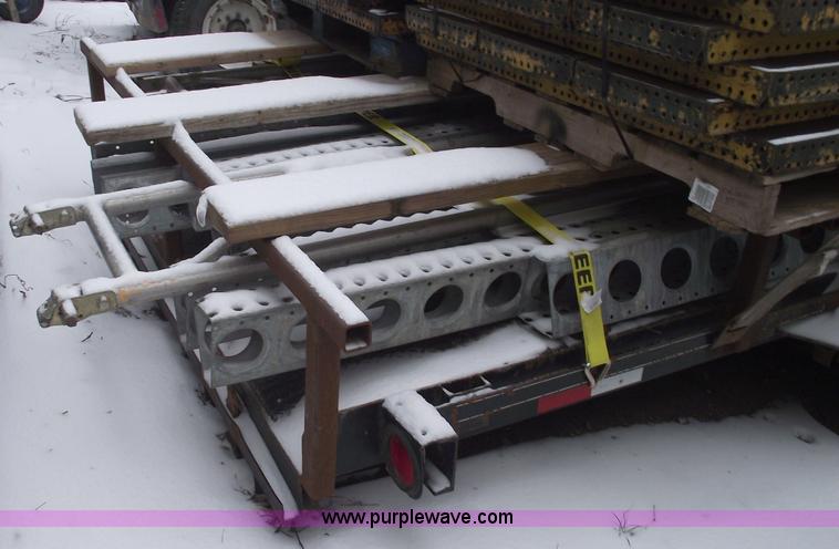 image for item 5458 2004 Starlite flatbed trailer