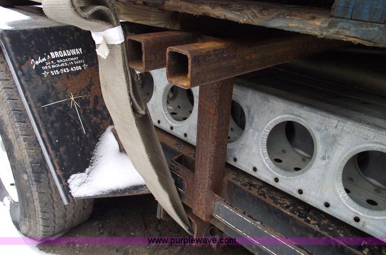 image for item 5458 2004 Starlite flatbed trailer