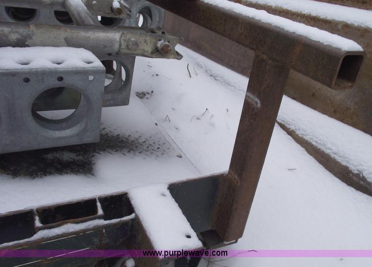 image for item 5458 2004 Starlite flatbed trailer