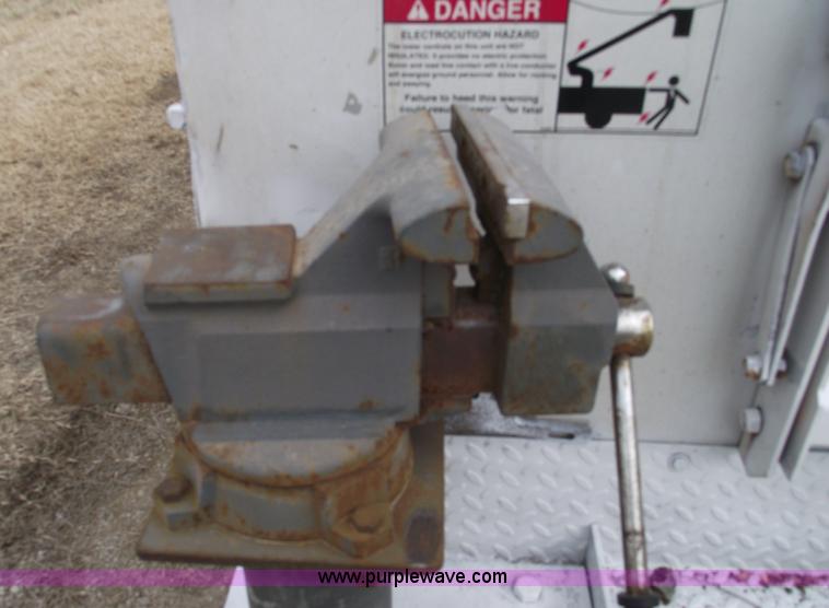 image for item 5465 2003 Ford F550 super duty bucket truck