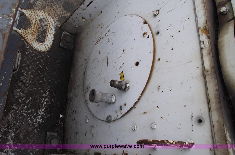 image for item 5465 2003 Ford F550 super duty bucket truck