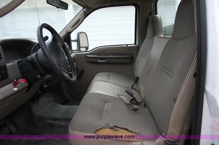 image for item 5465 2003 Ford F550 super duty bucket truck