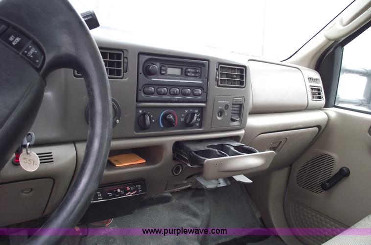 image for item 5465 2003 Ford F550 super duty bucket truck