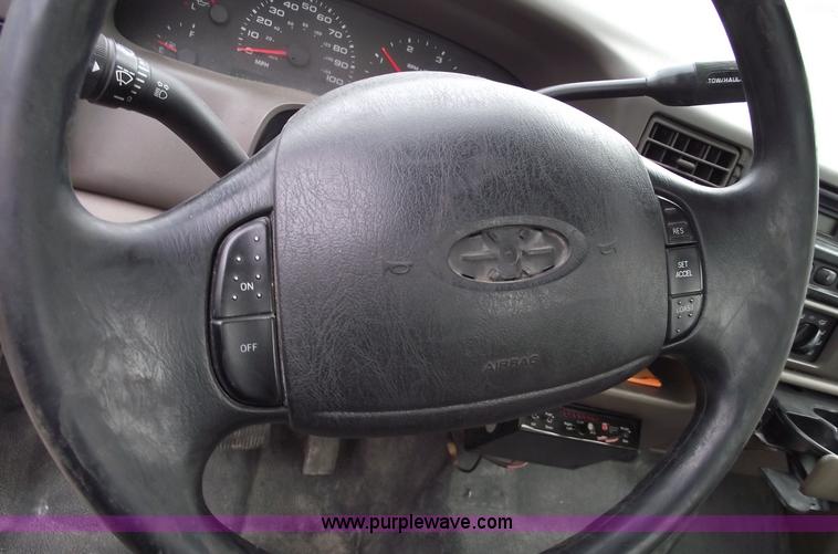 image for item 5465 2003 Ford F550 super duty bucket truck