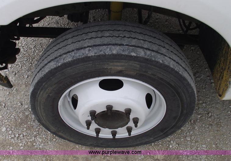 image for item 5465 2003 Ford F550 super duty bucket truck