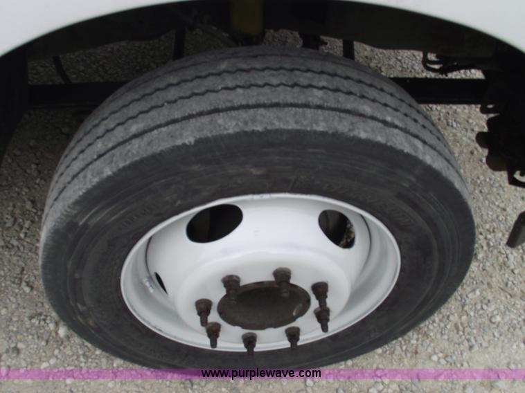 image for item 5465 2003 Ford F550 super duty bucket truck