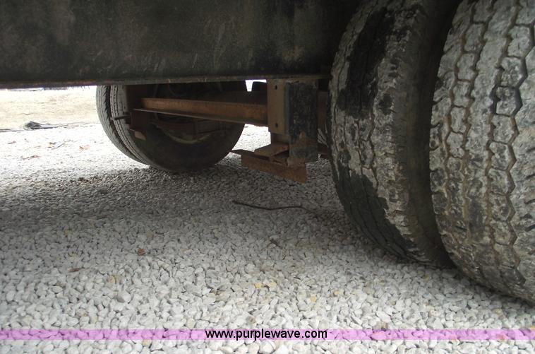 image for item 5466 1986 shop-built 24' gooseneck trailer