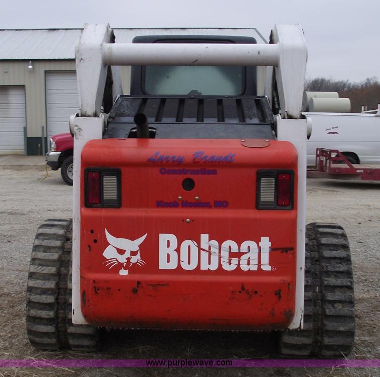 image for item 5469 2004 Bobcat T300