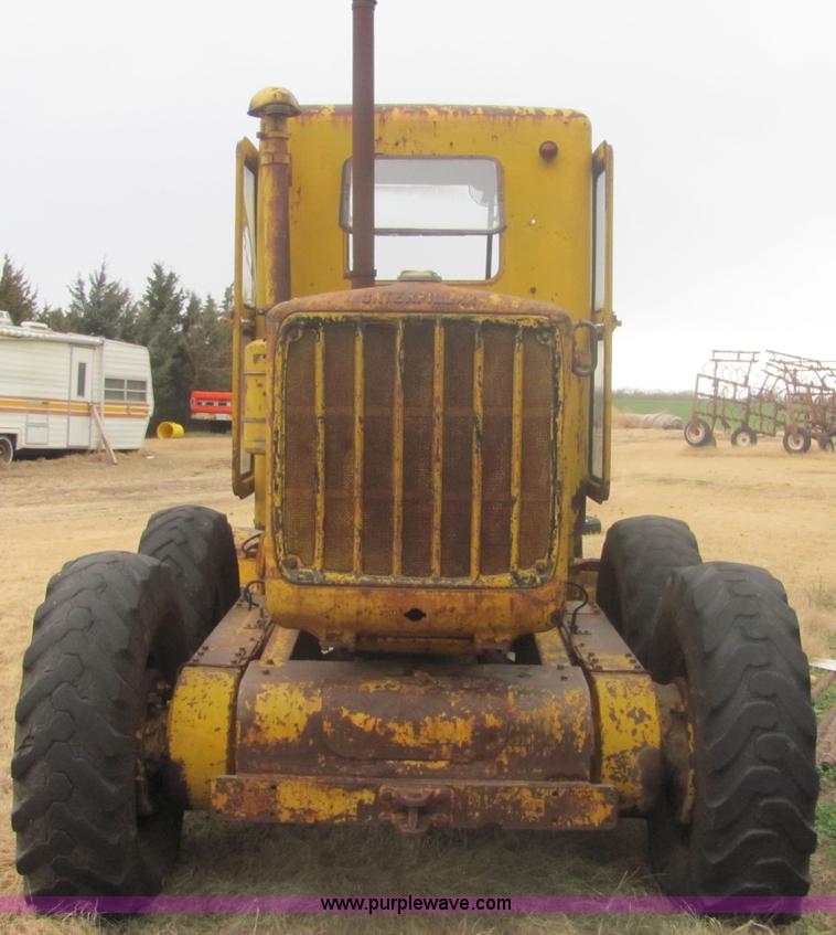 image for item 6768 Caterpillar Cat 12 motor grader