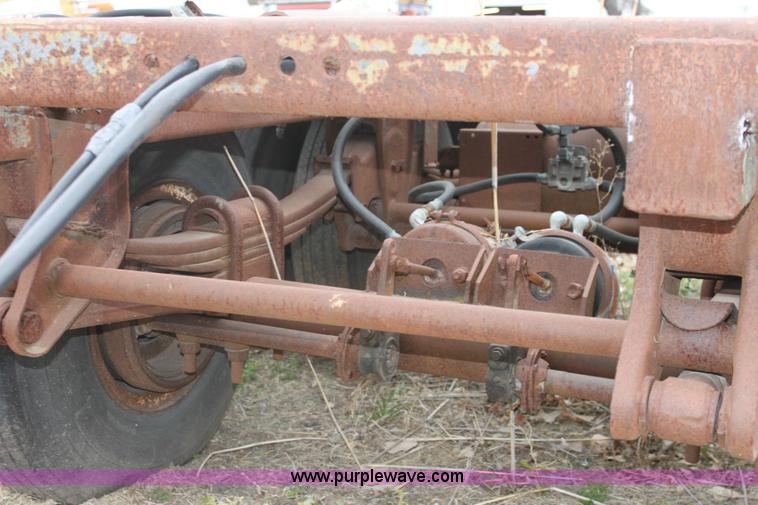 image for item 6773 Semi trailer running gear