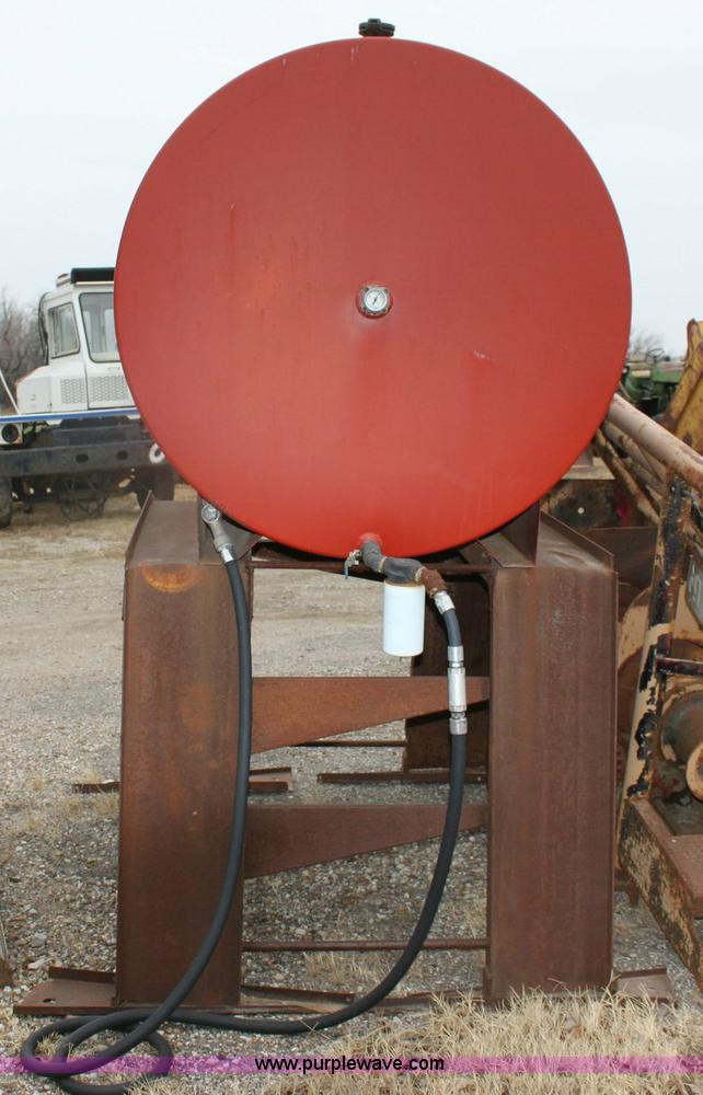 image for item 6775 300 gallon fuel tank