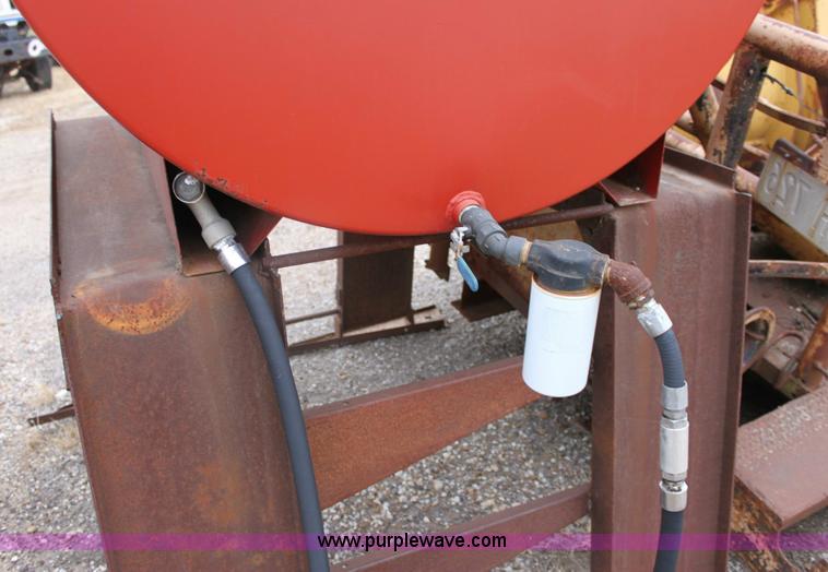 image for item 6775 300 gallon fuel tank