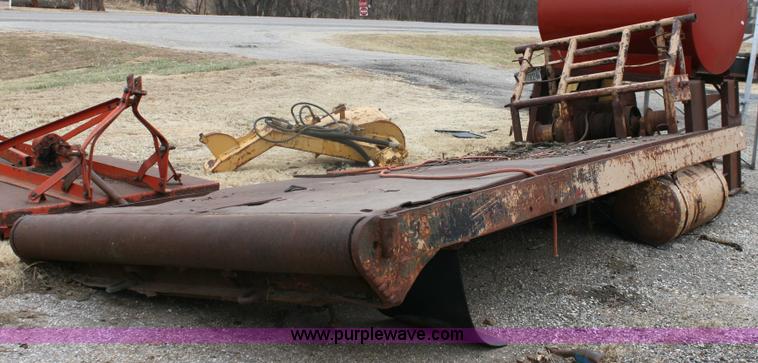 image for item 6776 Winch truck flat bed